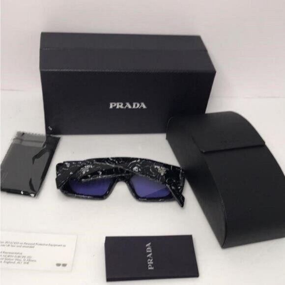 Authentic- New - PRADA Oversized Woman Sunglasses 0PR 08YS Havana Black/White - Picture 10 of 11